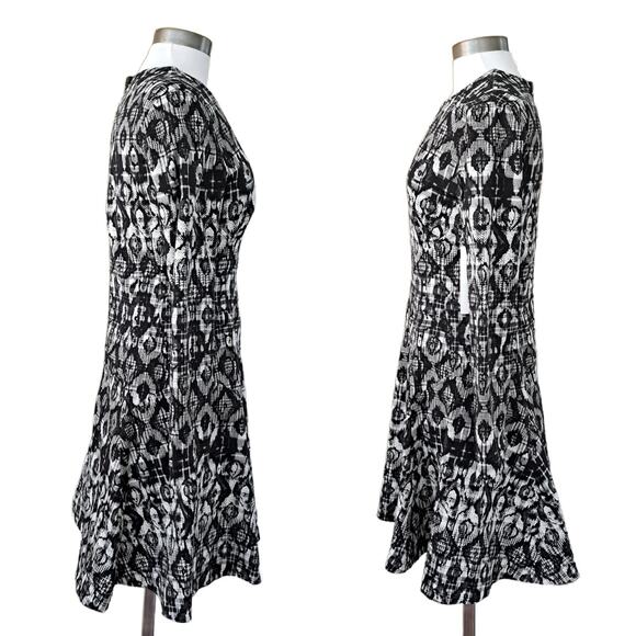 NEW LEILA ROSE Long Sleeve Reversible Seamed Fit & Flare Dress Sz 10 Black Ivory - Picture 5 of 14